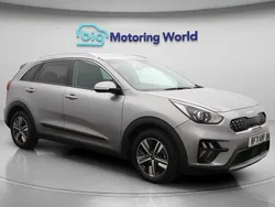 Grey Used 2022 Kia Niro 2 SUV | £16,900 (Good price)
