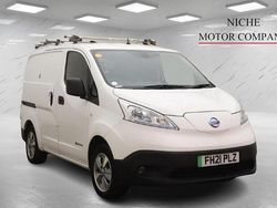 White Used 2021 Nissan e-NV200 Tekna Van | £10,490 (Fair price)