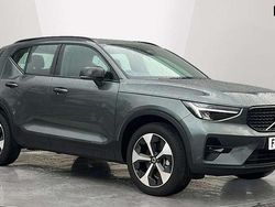 Green New 2025 Volvo XC40 Plus SUV | £34,893