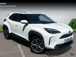 White Used 2022 Toyota Yaris Cross SUV | £20,744 (Fair price)