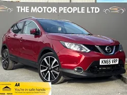 Red Used 2015 Nissan Qashqai Tekna SUV | £9,995 (Good price)