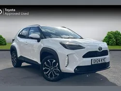 White Used 2024 Toyota Yaris Cross Design SUV | £22,992 (Good price)