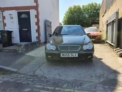 Black Used 2005 Mercedes C220 Avantgarde Sedan | £1,395 (Fair price)