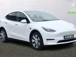 White Used 2022 Tesla Model Y Long Range SUV | £22,499 (Fair price)
