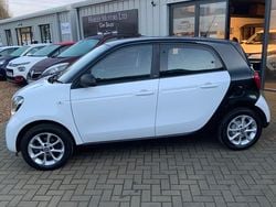 White Used 2017 Smart ForFour Passion Hatchback | £4,495 (Good price)