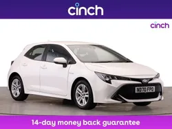 White Used 2020 Toyota Corolla Hatchback | £13,809 (Fair price)
