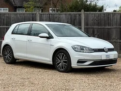White Used 2017 VW Golf VII SE Hatchback | £10,850 (Fair price)