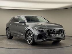 Daytona gray pearl effect/daytona gray pearl effec Used 2023 Audi Q8 S-Line SUV | £40,700 (Super price)