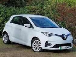 White Used 2022 Renault Zoe SE Hatchback | £11,998 (Fair price)