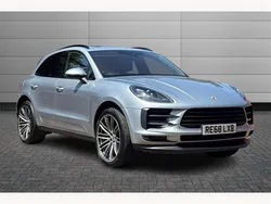 Dolomite silver Used 2018 Porsche Macan SUV | £30,995 (Expensive)