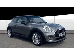 Silver Used 2017 Mini Cooper Hatch Hatchback | £10,686 (Fair price)