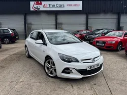White Used 2015 Vauxhall Astra Edition Hatchback | £2,495 (Good price)