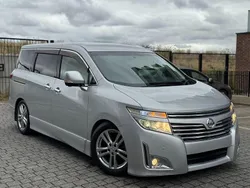 Silver Used 2010 Nissan Elgrand MPV | £9,995 (Good price)
