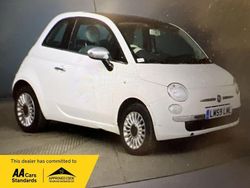 White Used 2009 Fiat 500 Lounge Hatchback | £2,250 (Fair price)