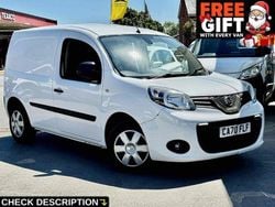 White Used 2020 Nissan NV250 Tekna Van | £6,295 (Fair price)