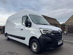 White Used 2021 Renault Master Business Van | £5,990 (Expensive)