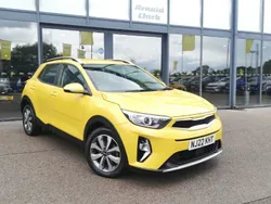 Yellow Used 2022 Kia Stonic 2 SUV | £13,998 (Fair price)