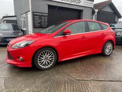 Red Used 2013 Ford Focus Zetec Hatchback | £3,695 (Expensive)