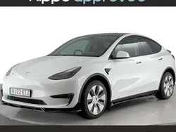 White Used 2022 Tesla Model Y Long Range SUV | £23,320 (Good price)