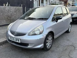 Silver Used 2005 Honda Jazz SE Hatchback | £1,995 (Fair price)