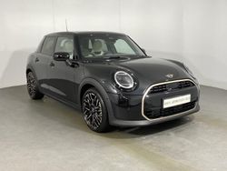 Black Used 2025 Mini Cooper Hatch Hatchback | £28,500