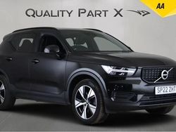 Black Used 2022 Volvo XC40 R-Design SUV | £19,950 (Fair price)