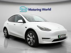 White Used 2022 Tesla Model Y Long Range AWD SUV | £23,800 (Fair price)