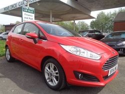 Red Used 2014 Ford Fiesta Zetec Hatchback | £4,987 (Fair price)