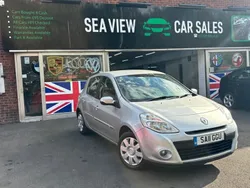 Silver Used 2011 Renault Clio II Hatchback | £2,195 (Fair price)