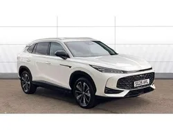 White New 2024 MG HS Trophy SUV | £22,584 (Fair price)