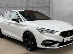 Metallic glacial white New 2025 Seat Leon Black Edition Hatchback | £24,990
