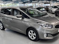 Silver Used 2015 Kia Carens 2 MPV | £5,495 (Fair price)