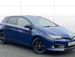 Blue Used 2018 Toyota Auris Hybrid Design Hatchback | £12,304 (Fair price)