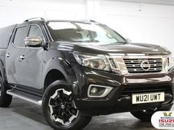 Black Used 2021 Nissan Navara Tekna Pickup | £21,912 (Fair price)