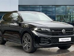 Grenadilla black metallic Used 2025 VW Touareg Black Edition SUV | £53,096 (Fair price)