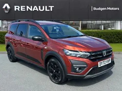 Brown Used 2022 Dacia Jogger Extreme MPV | £15,301 (Fair price)