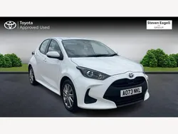 White Used 2023 Toyota Yaris Hybrid Hatchback | £17,763 (Fair price)