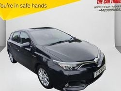 Grey Used 2016 Toyota Auris Hybrid Business Edition Hatchback | £10,888 (Fair price)