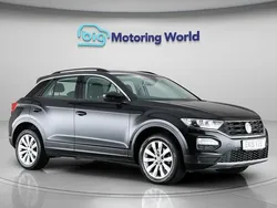 Black Used 2019 VW T-Roc SE SUV | £13,700 (Fair price)