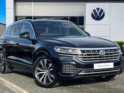Blue Used 2019 VW Touareg R-line SUV | £30,989 (Expensive)