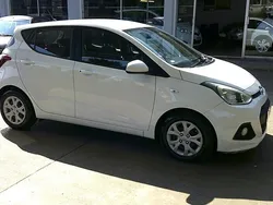 White Used 2016 Hyundai i10 SE Hatchback | £8,995 (Fair price)