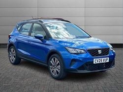 Red New 2025 Seat Arona SE Technology SUV | £18,500 (Super price)