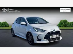 White Used 2023 Toyota Yaris Hybrid Design Hatchback | £18,131 (Fair price)