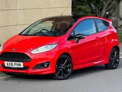 Red Used 2016 Ford Fiesta Zetec Hatchback | £5,495 (Fair price)
