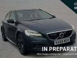 Blue Used 2018 Volvo V40 CC Pro Estate | £14,544