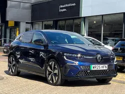 New 2025 Renault Mégane Komfort Hatchback | £24,490