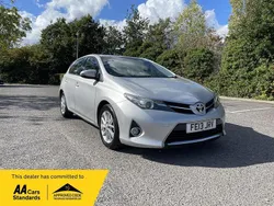 Silver Used 2013 Toyota Auris Multidrive S Hatchback | £7,480 (Fair price)