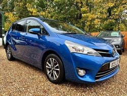 Blue Used 2014 Toyota Verso MPV | £5,795 (Fair price)