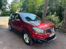 Red Used 2014 Nissan Qashqai Acenta SUV | £3,100 (Fair price)
