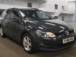Urano grey Used 2016 VW Golf VII Edition Estate | £8,475 (Fair price)